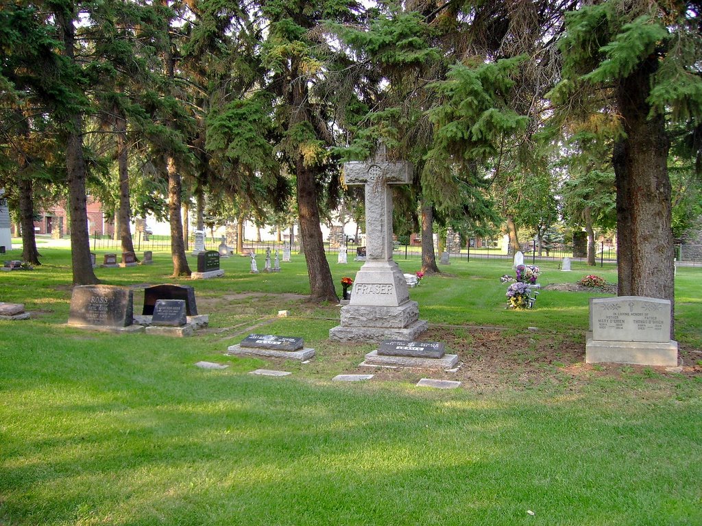 St. Albert Catholic Cemetery by bobinedmonton