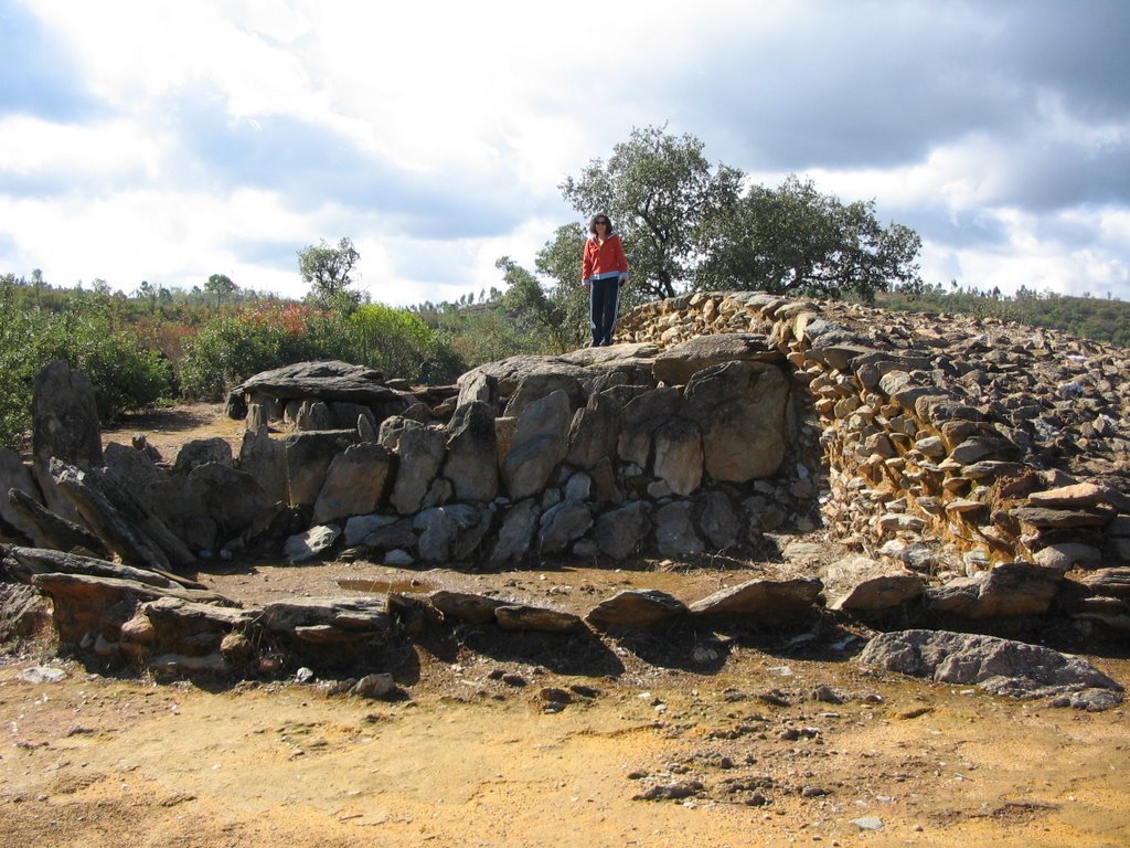 Sierra de Aracena - El Pozuelo - Dólmenes by Alberto González García