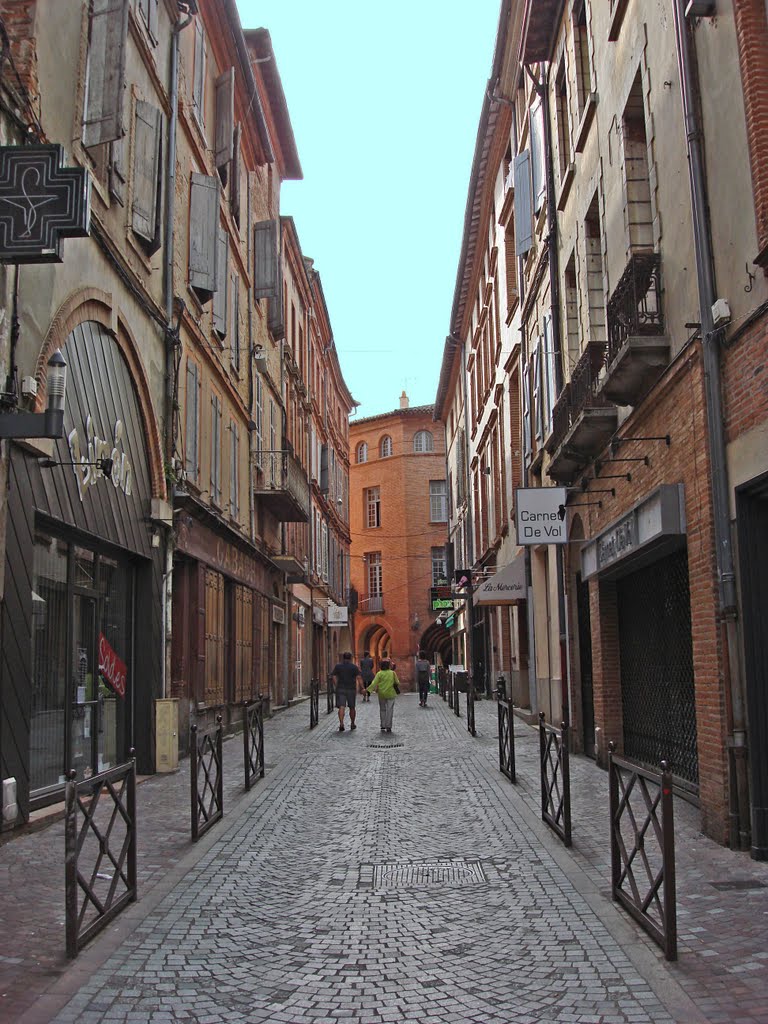 Montauban - Rue Bessière - 82 Tarn et Garonne - France by libert philippe,jean,pierre