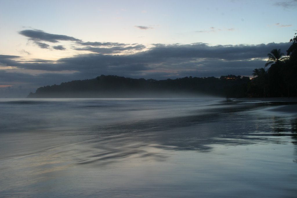 Playa Esplandilla Sur, Manuel Antonio Parque Nacional by wolffystyle