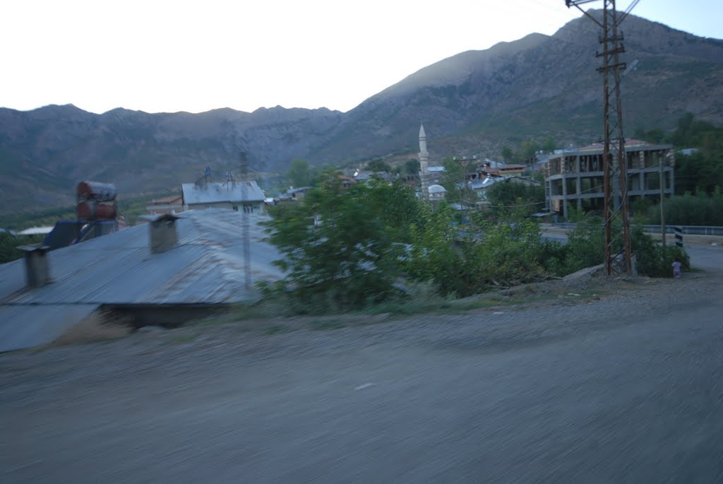 Mermer Bank Maden Ocakları, Arıcak, Elazığ, Türkiye, 2010 by Hüseyin Kafadengi