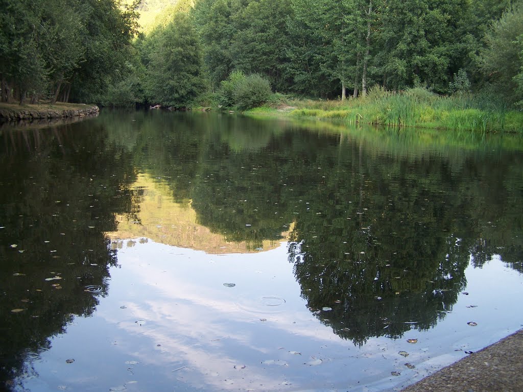 Rio Mente. Praia fluvial de Segirei by Eduardo Morais