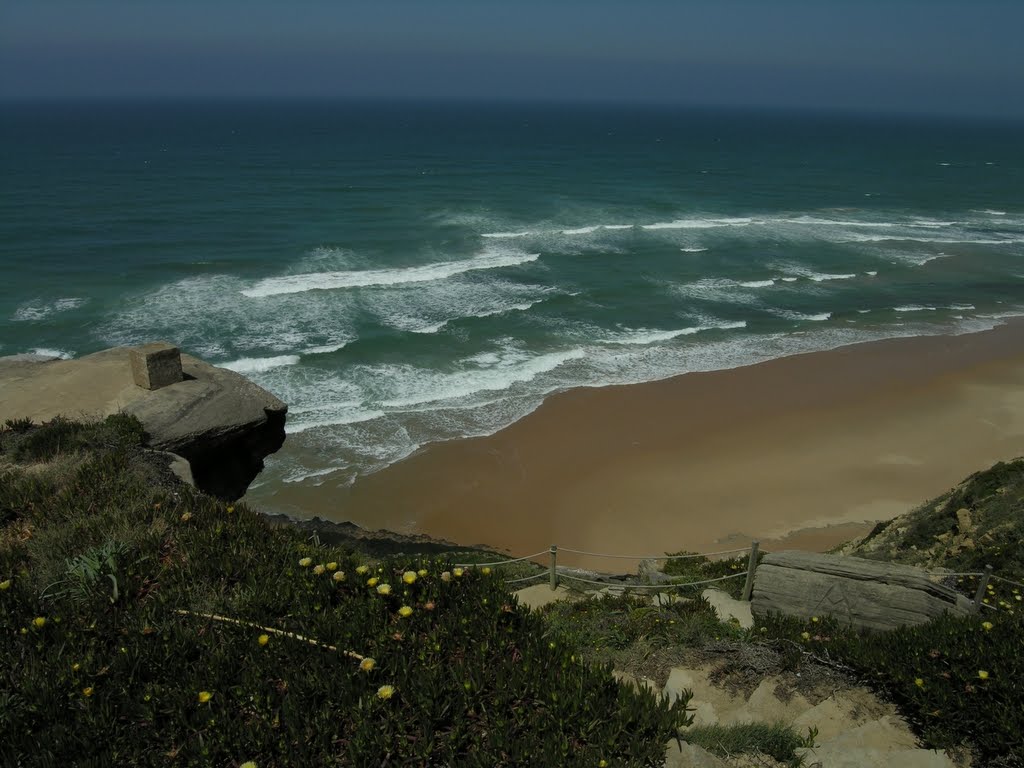 Aguda beach by Eric Ershun