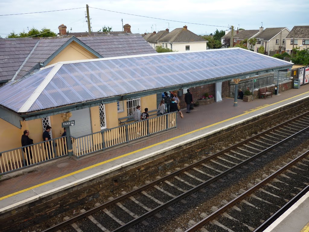 Skerries train station by Roy H.