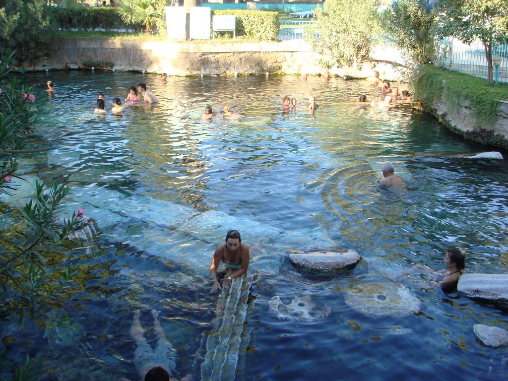 turkey_Pamukkale Antique pool by m_kodate