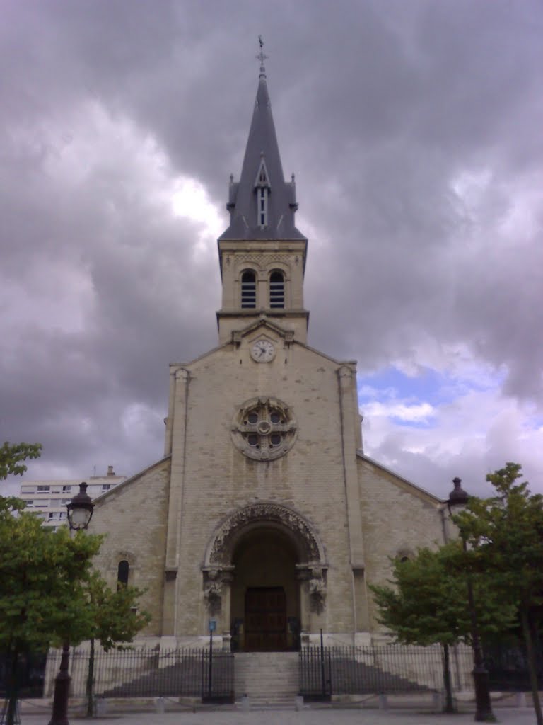 Église Notre-Dame de la Gare, place Jeanne d'Arc by Paul von Hagens