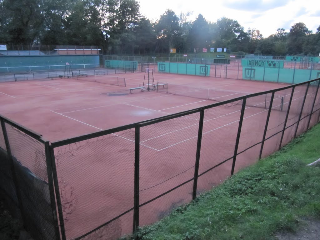 Liepaja tennis courts by Marcelodu