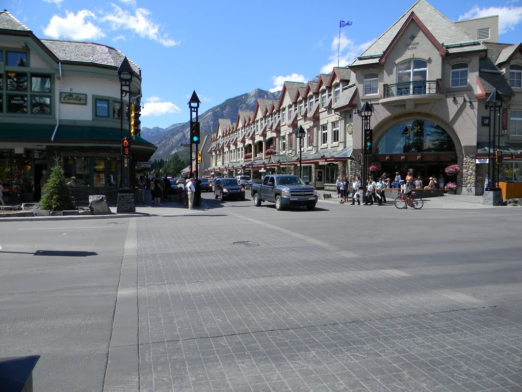 Banff, Alberta Canada by LuisEnriquefotos