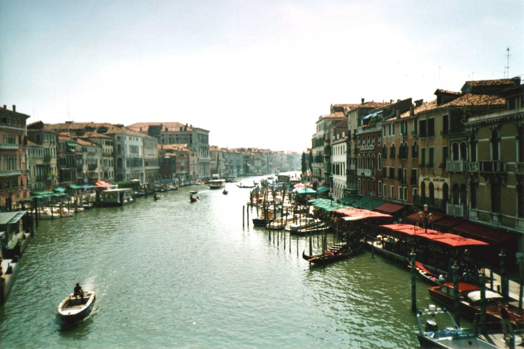 Venezia: Canal Grande by alphaorionis