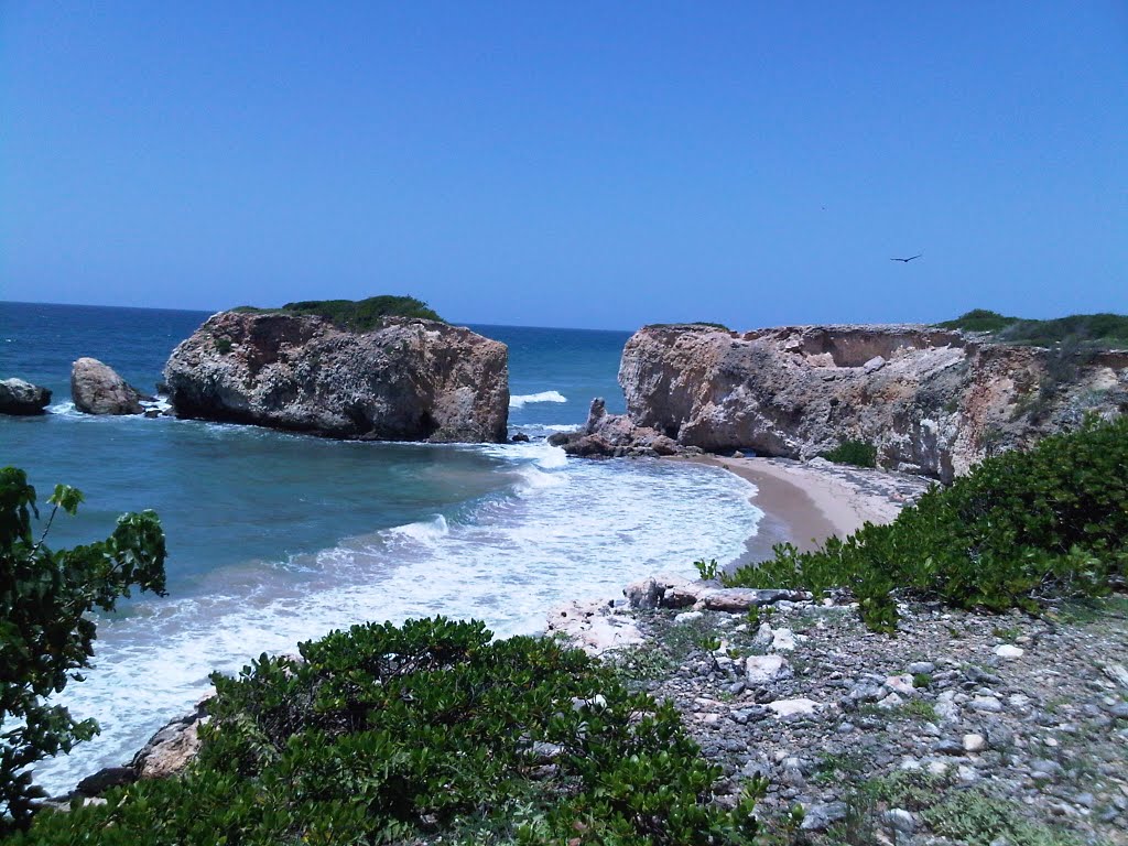 Boca, Guayanilla, Puerto Rico by Elias Santiago