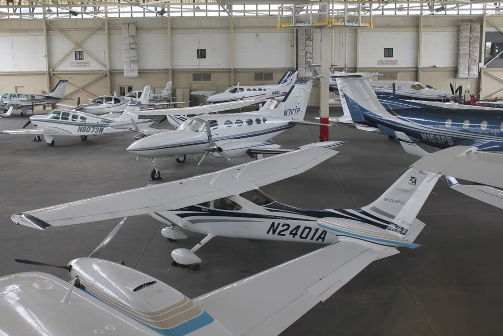 DeKalb Peachtree Airport Hangar by www.haddenfirm.com