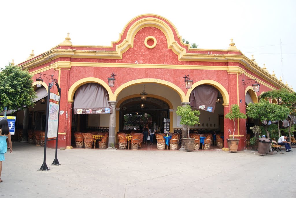 Centro, 45500 San Pedro Tlaquepaque, Jal., Mexico by cportega