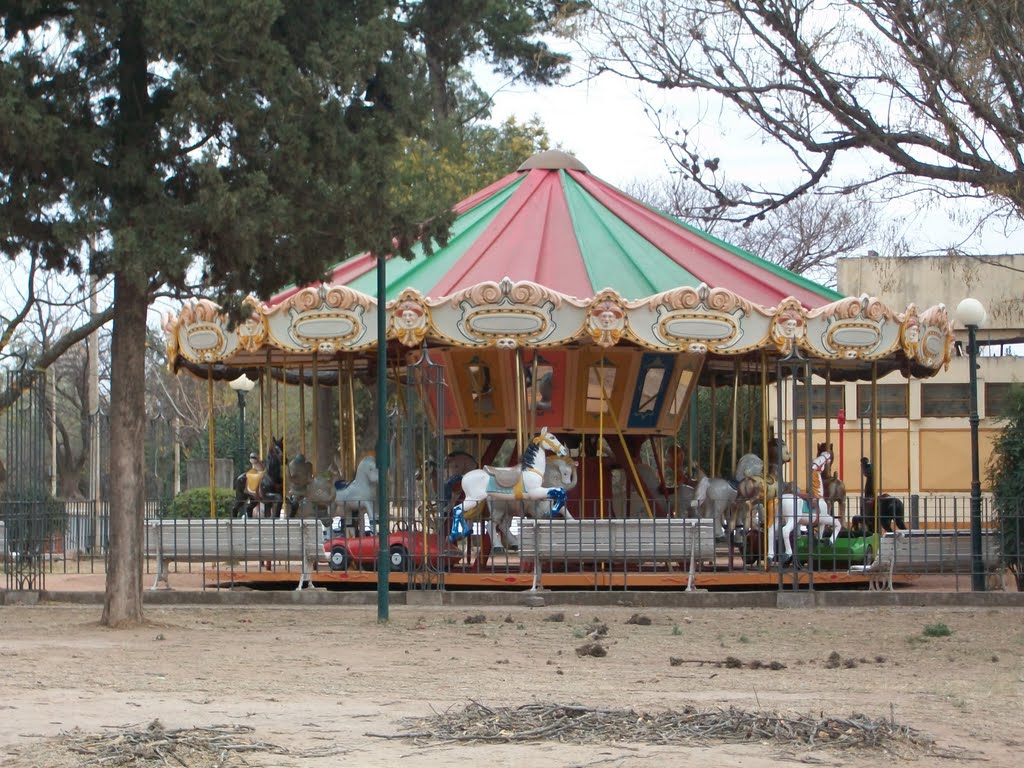 La Calecita - Pque Sarmiento - Córdoba - Argentina by MARIA BELEN CARRIZO