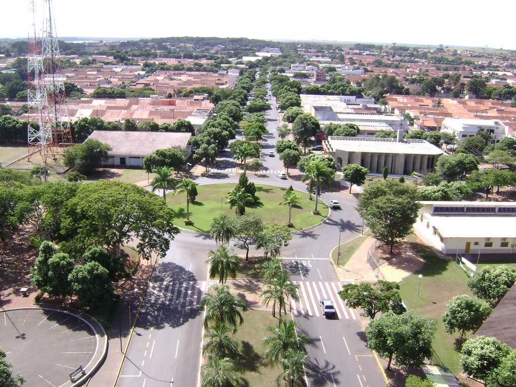 Avenida Brasil Norte by Frank Willians