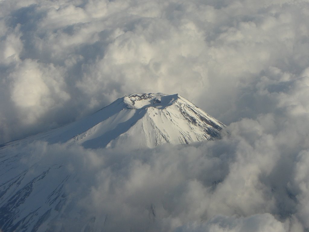 Mt. Fuji from air (Monte Fuji desde el aire) by masalla