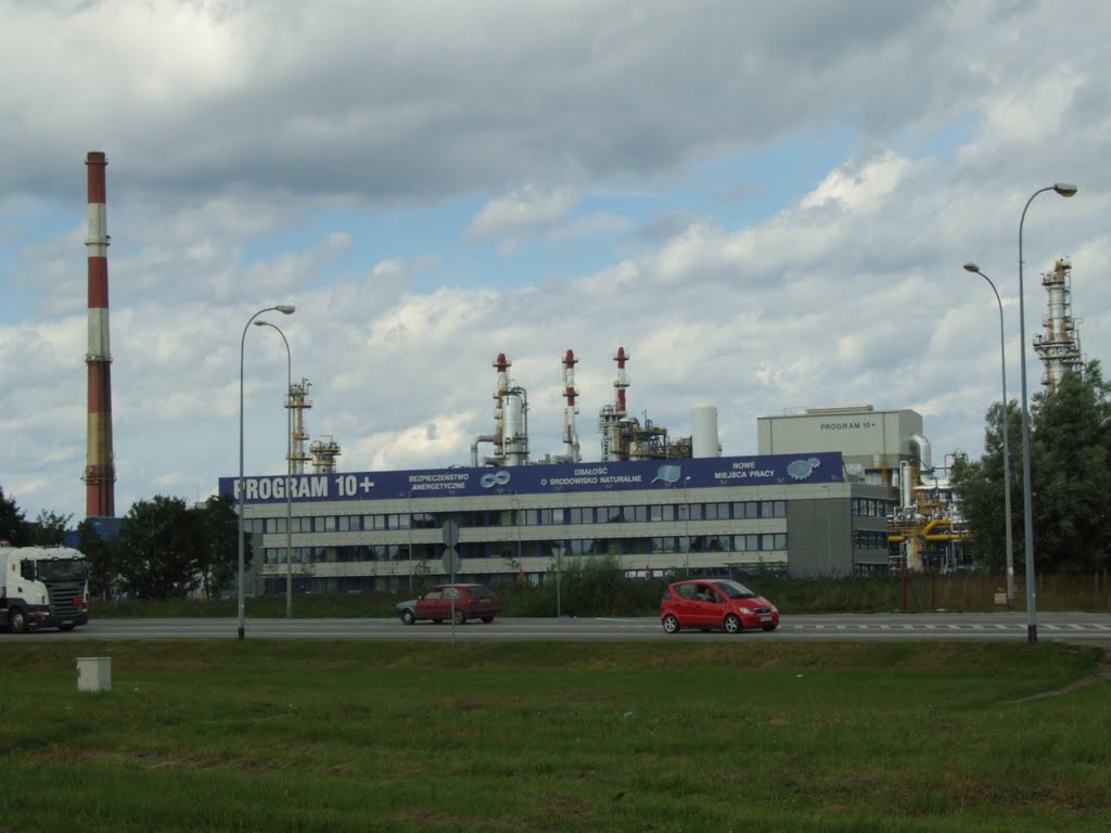 Gdansk refinery by M@tthew 888