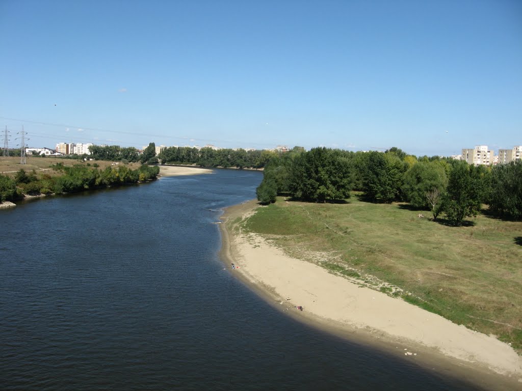 River Mures as seen on the Timisoara Bridge by medeleanuraluca