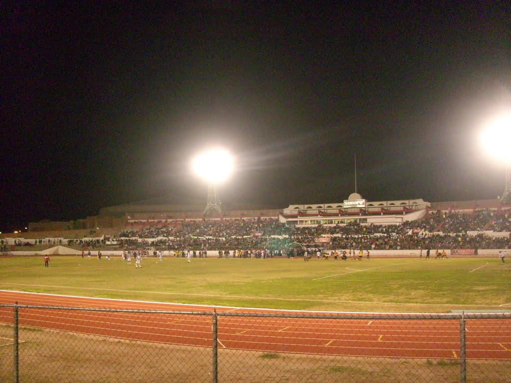 Estadio Heroe de Nacozari, Hermosillo, Sonora. by lisenseado