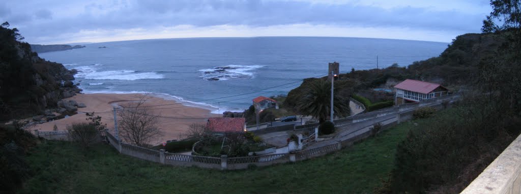 Playa De La Ñora - Quintueles - Villaviciosa - Principáu d'Asturies - España by House Housines