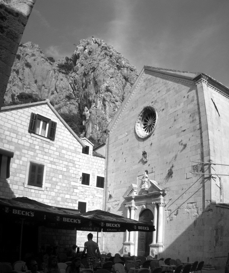 Old town - Omiš by Enyon Eugenisu