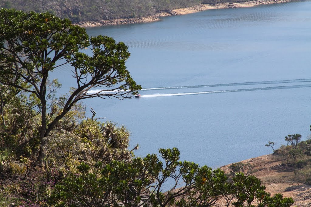 Represa de Furnas by Christyam de Lima