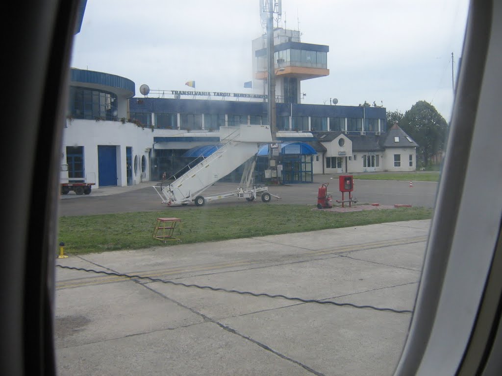 Aeroportul Tg. Mures vazut din avion by csabo_ms