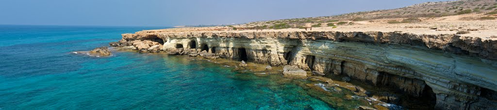 Grottes sous-marines du cap Greko by Rom1