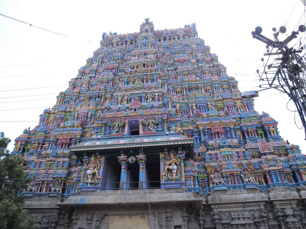 Meenakshi Amman temple, Madurai by Vijayan T