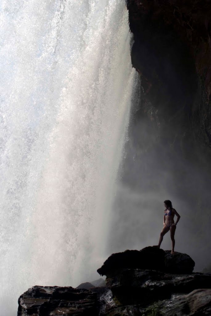 Cachoeira de São Romão by dario castro alves