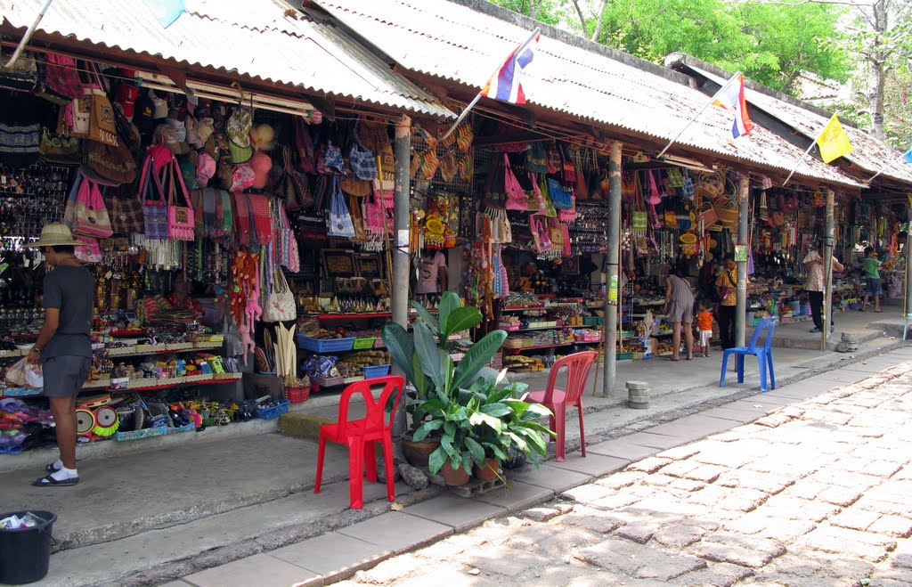 Buriram, Thailand. Souvernirshops. by Eivind Friedricksen