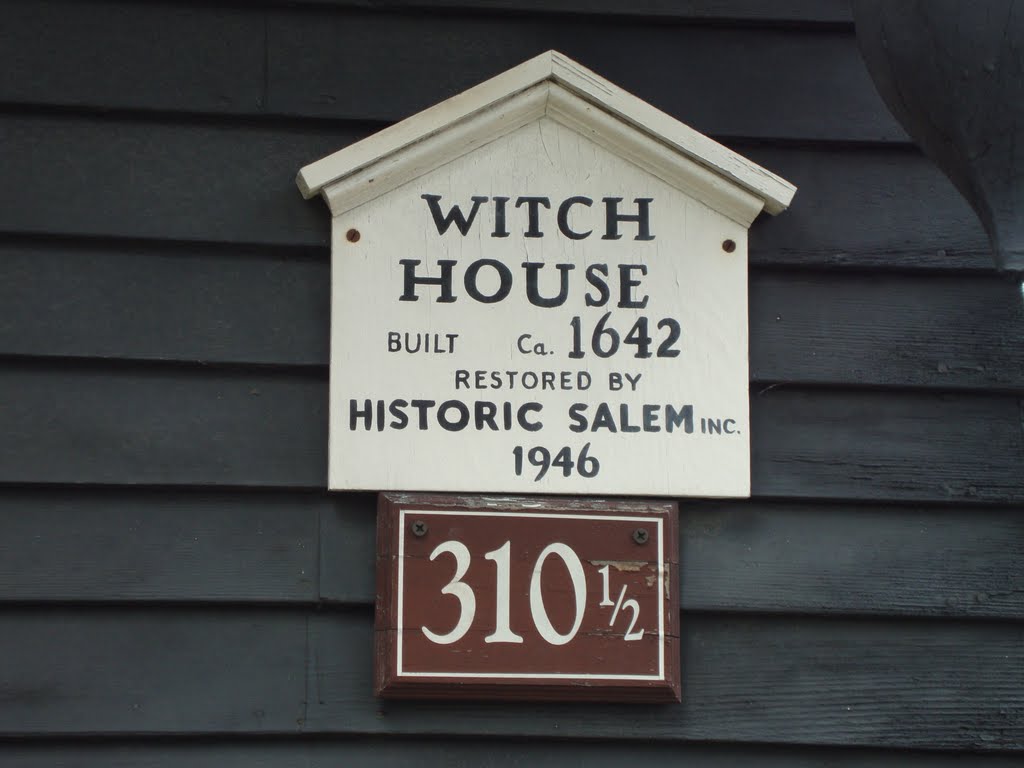 Witch House July 2010 by XxFreakkshow