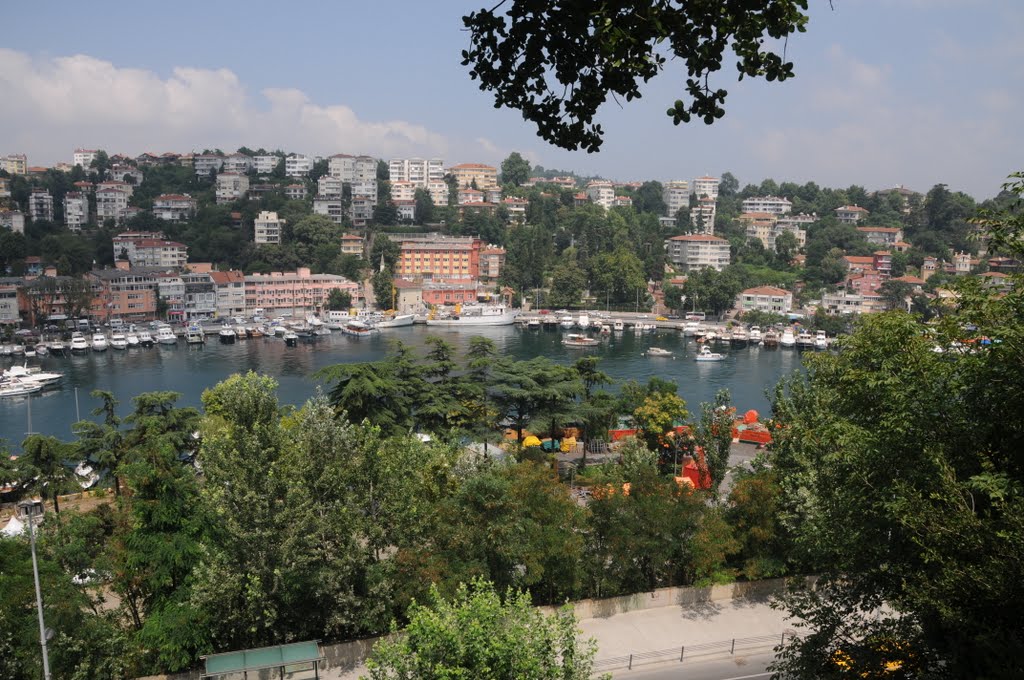 ISTINYE GOLF PANORAMIO FROM ISTANBUL by hasanski5