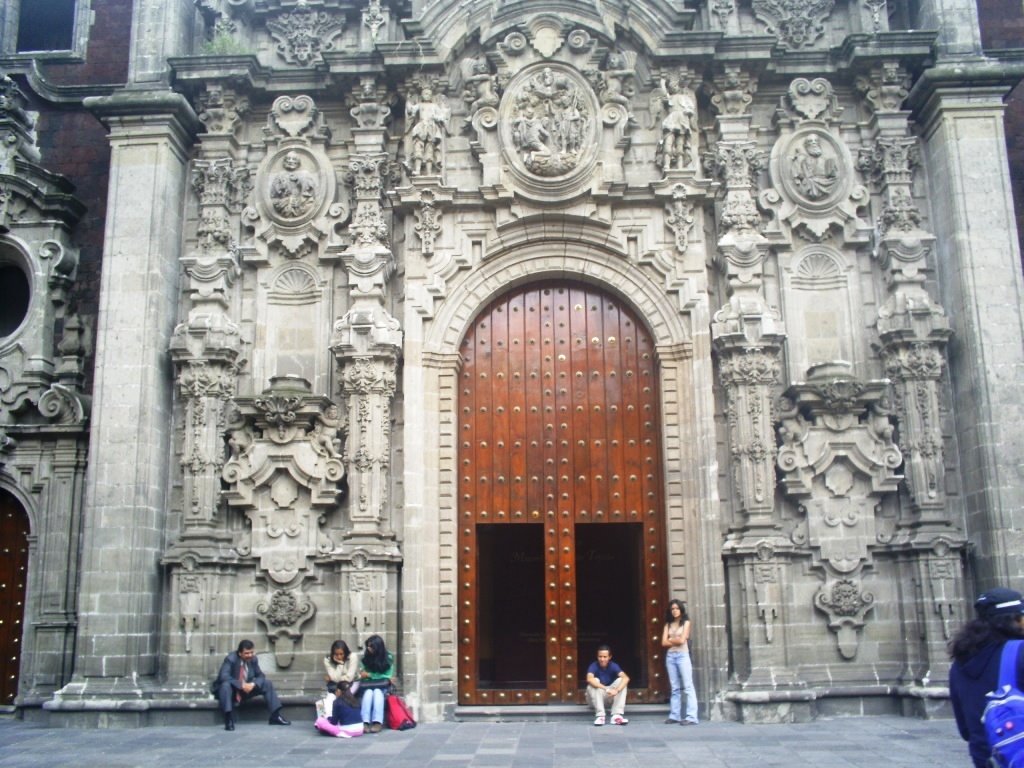 Lerdo de Tejada Public Library by Rafael Rios