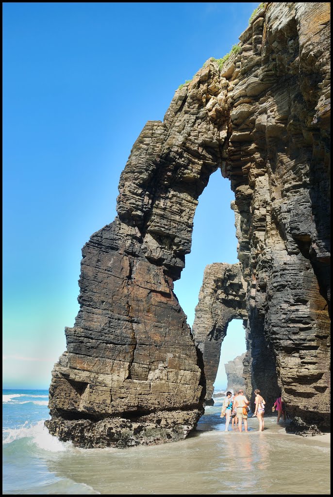 Playa de las Catedrales by Emiliano Llorente