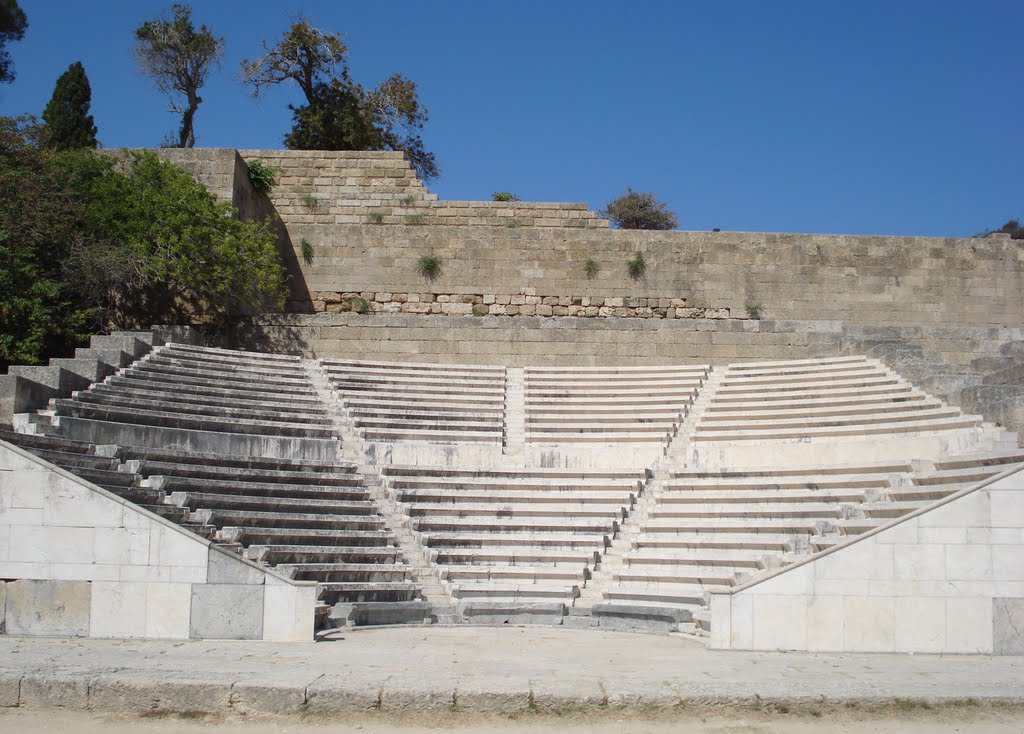 Amphithéâtre, Rhodes by Raphael_D