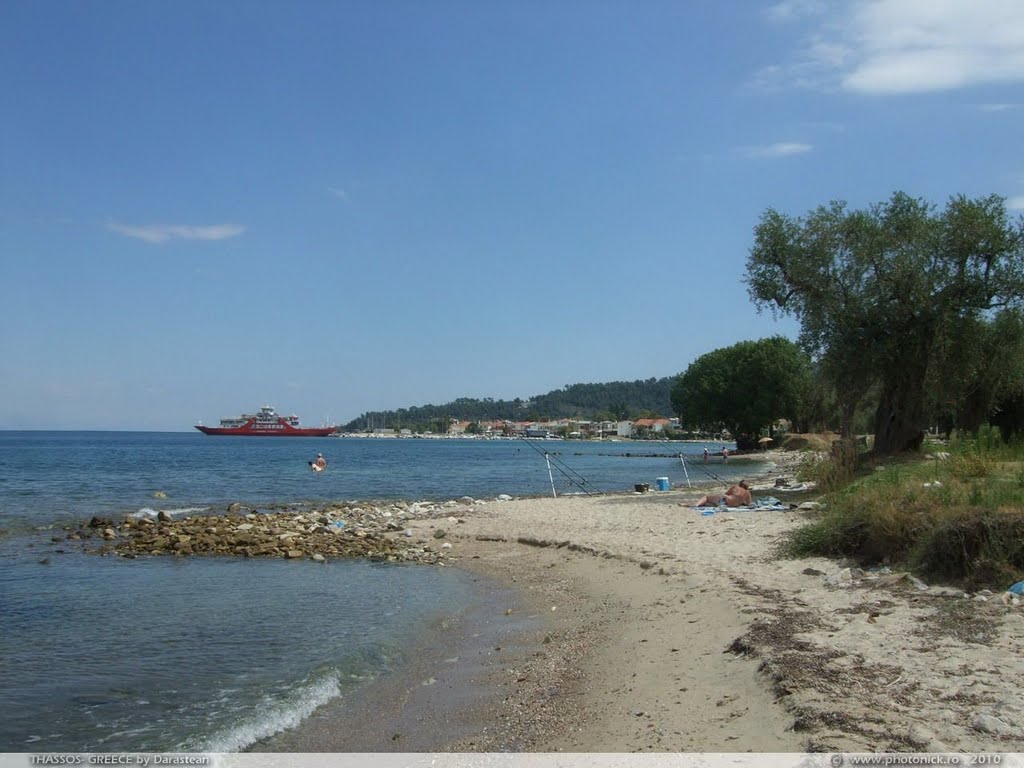 The beach in Limenas by darastean