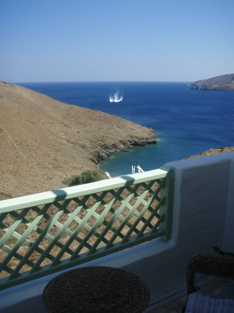 ASTYPALAIA-THOLARIA SUITES by Costas Koutsoftides