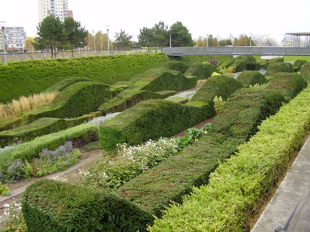 Thames Barrier Park, Silvertown, London Borough of Newham by anasazy