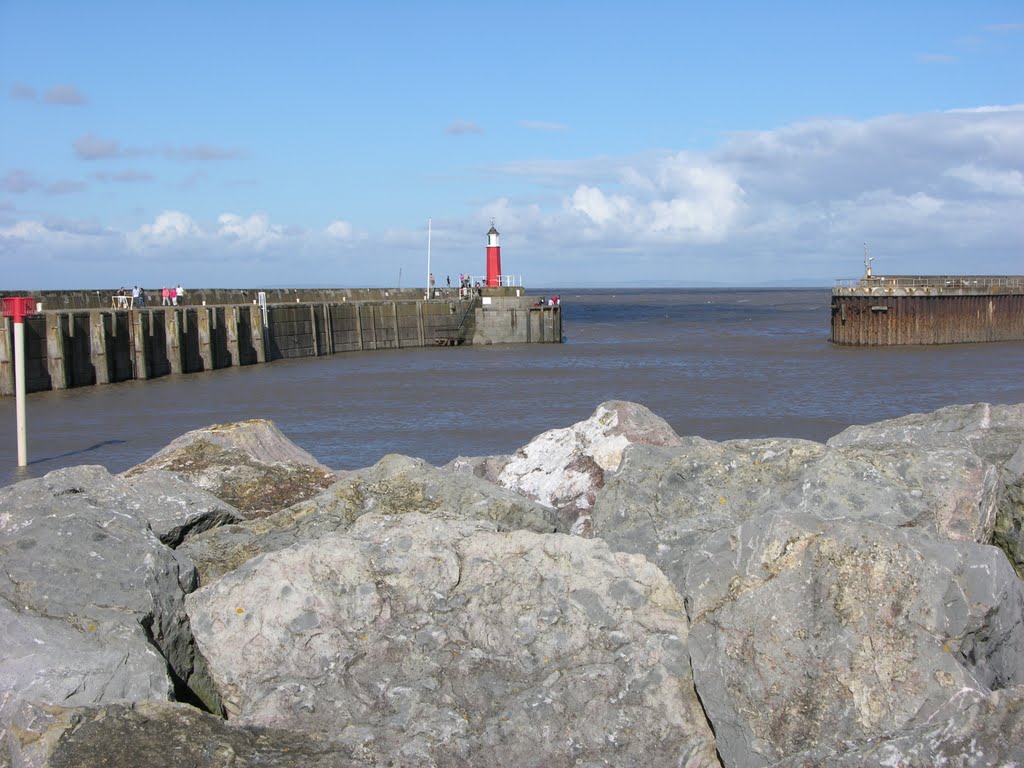 Watchet Marina & Harbour Lighthouse. by Sorrell