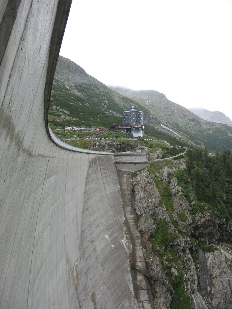 On the Skywalk at Kölnbreinsperre by Pendli András