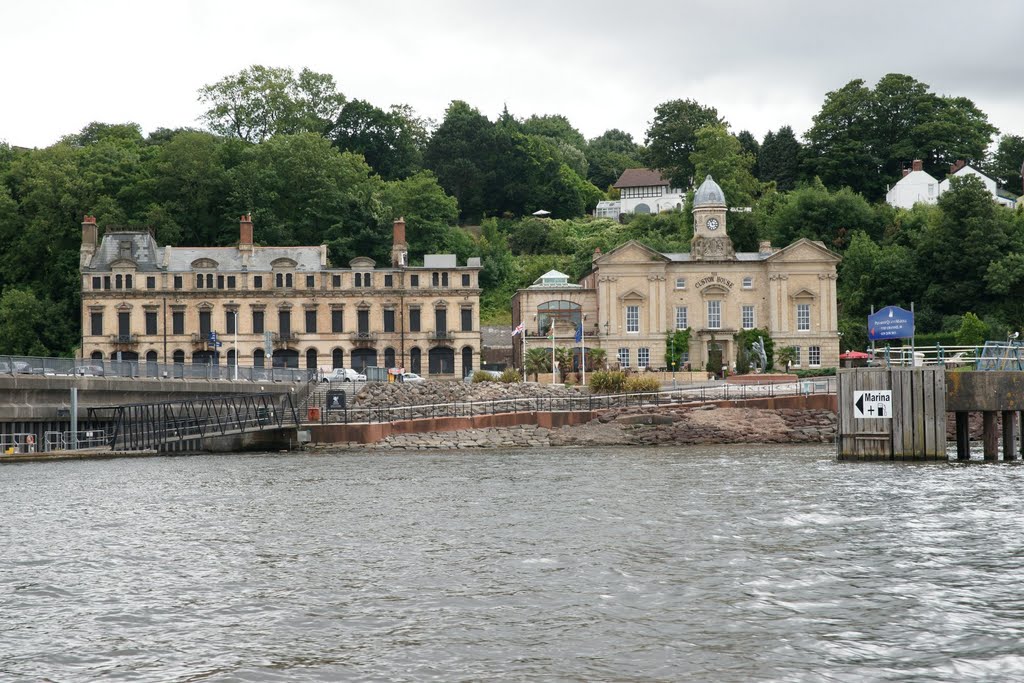 Custom House - Cardiff Bay by njellis