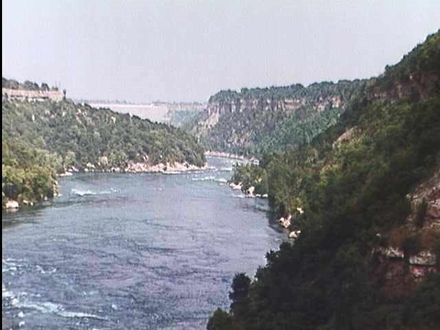 Niagara Falls - Blick aus dem Spanish Car auf den Whirl-Pool by 29091950