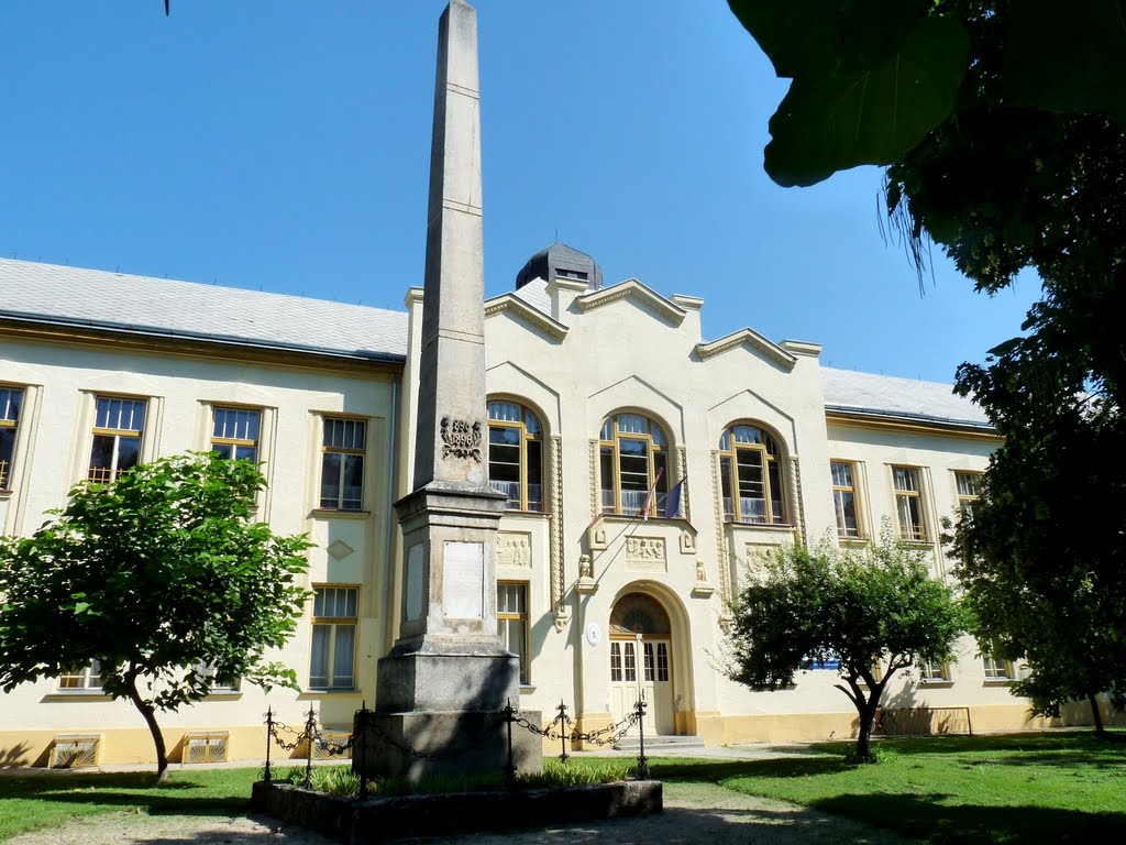 Tiszafüred, Millennium Monument by István Fekete