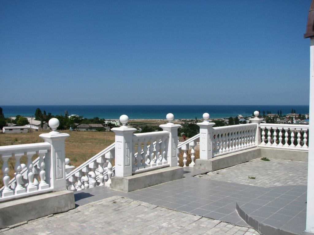 Вид на побережье от Церкви - Vue on the Black Sea shore from the Church by Igor Malko