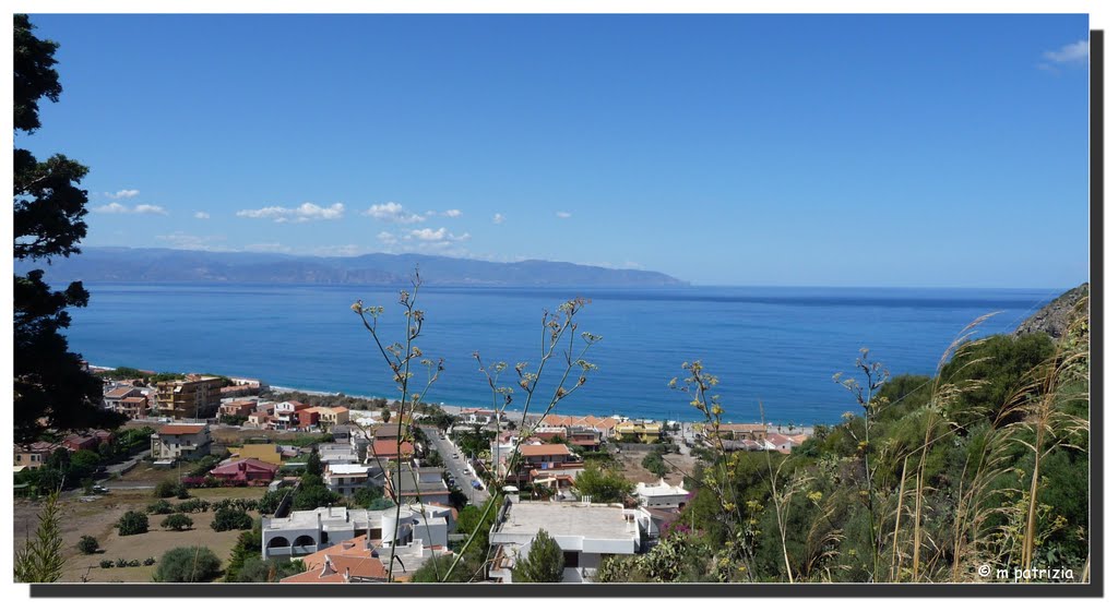 Golfo di Patti - all'orizzonte Capo Calavà by Maria Patrizia Rossi…