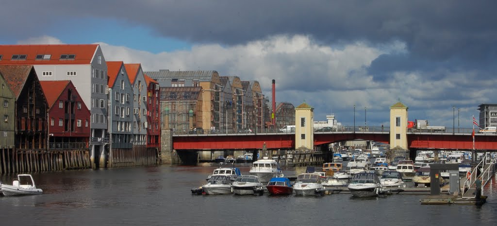 Bakke bridge by Seafood