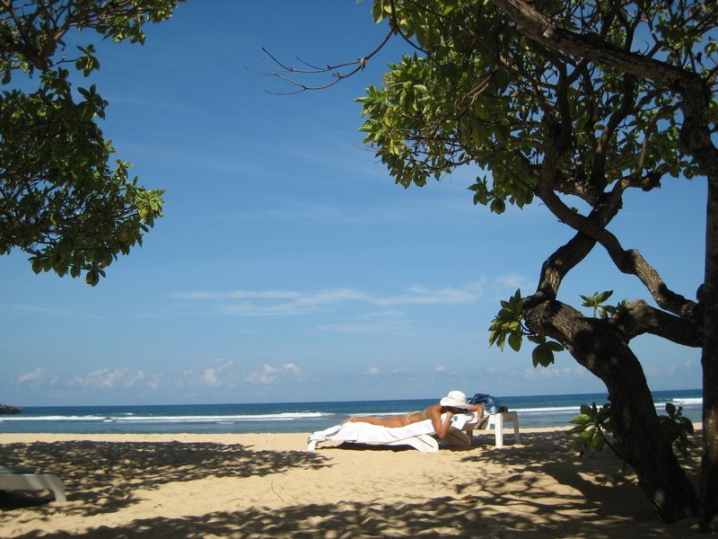 Private Beach of Grand Hyatt Bali by chicchi