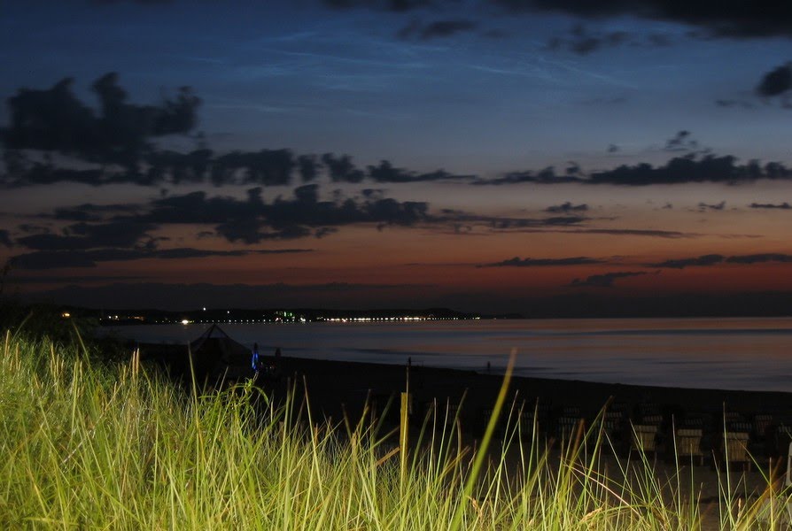 Świnoujście beach by night by arek_b