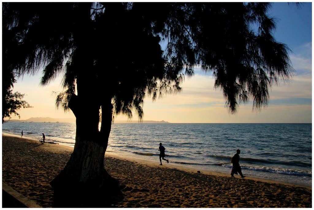 Benguela, Angola by J.Figueiredo Antunes