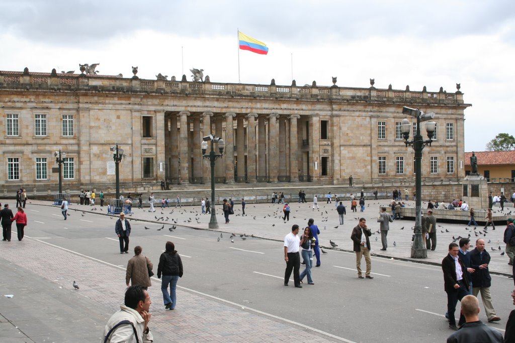 Plaza de bolivar by manfredo